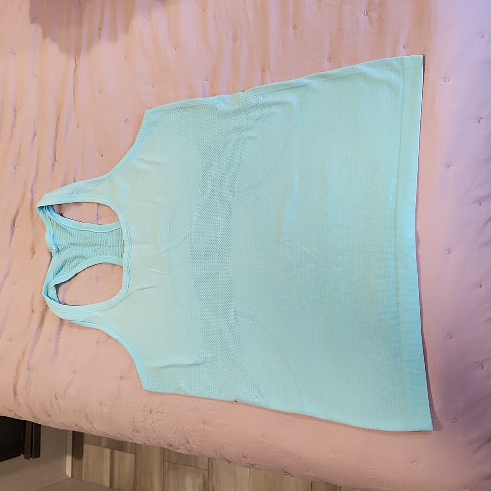 Lululemon swiftly tank size 10
